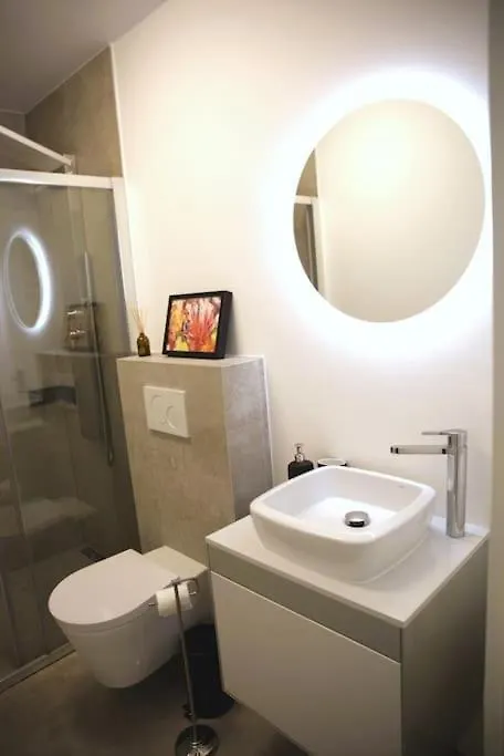 Mertert Beautiful Design 2 Bedroom Loft