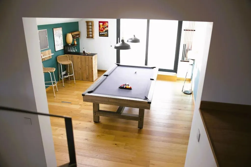 Mertert Beautiful Design 2 Bedroom Loft