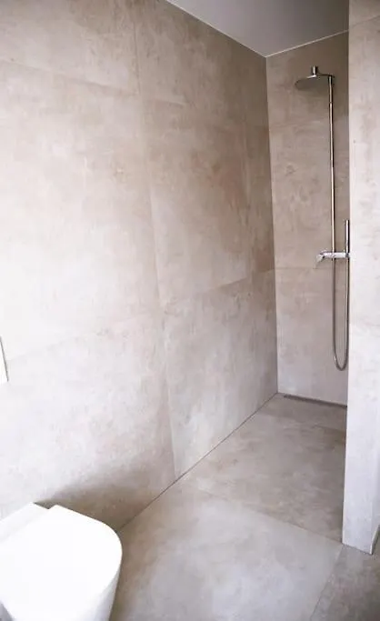 Mertert Beautiful Design 2 Bedroom Loft 0*,
