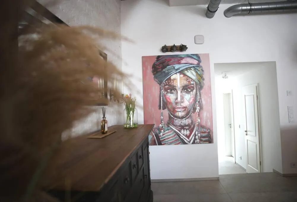 Mertert Beautiful Design 2 Bedroom Loft דירה