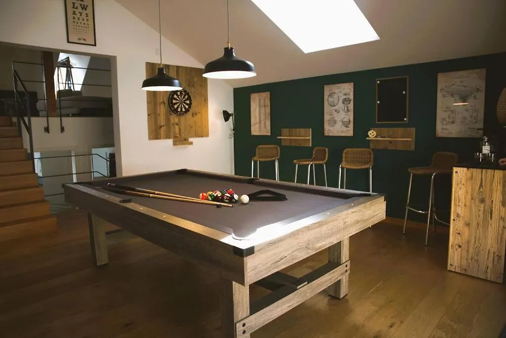 Mertert Beautiful Design 2 Bedroom Loft